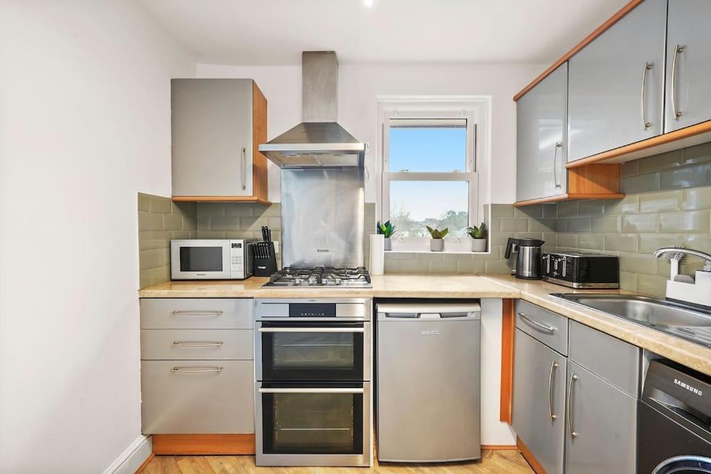 Cosy Apartment 5 Guests 3 Beds 1 Sofa Bed Lewisham London Eksteriør billede