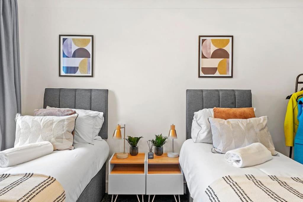 Cosy Apartment 5 Guests 3 Beds 1 Sofa Bed Lewisham London Eksteriør billede